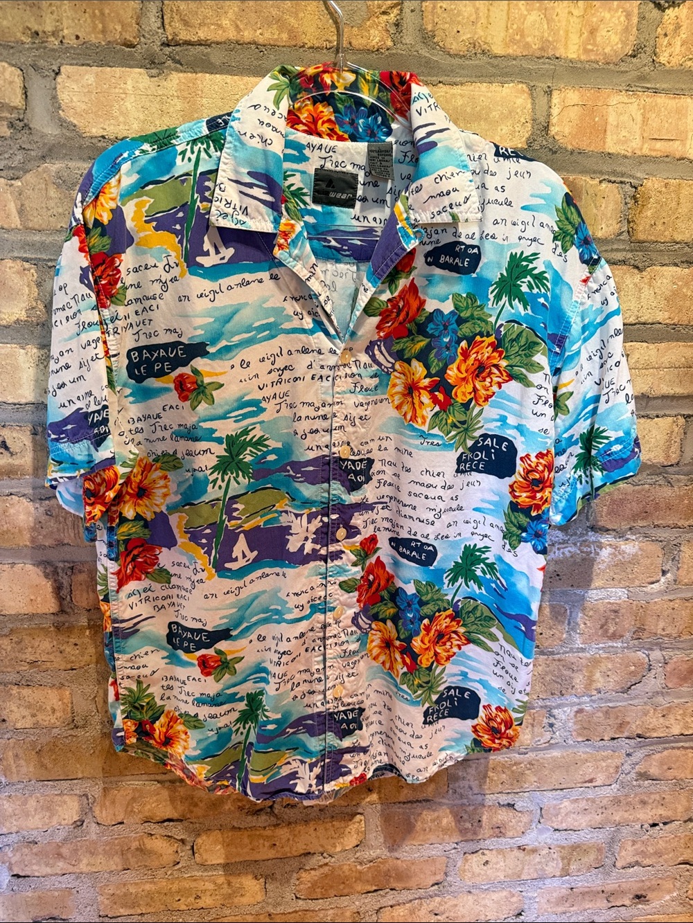 Vintage men’s Liz Claiborne Hawaiian look shirt size large rayon